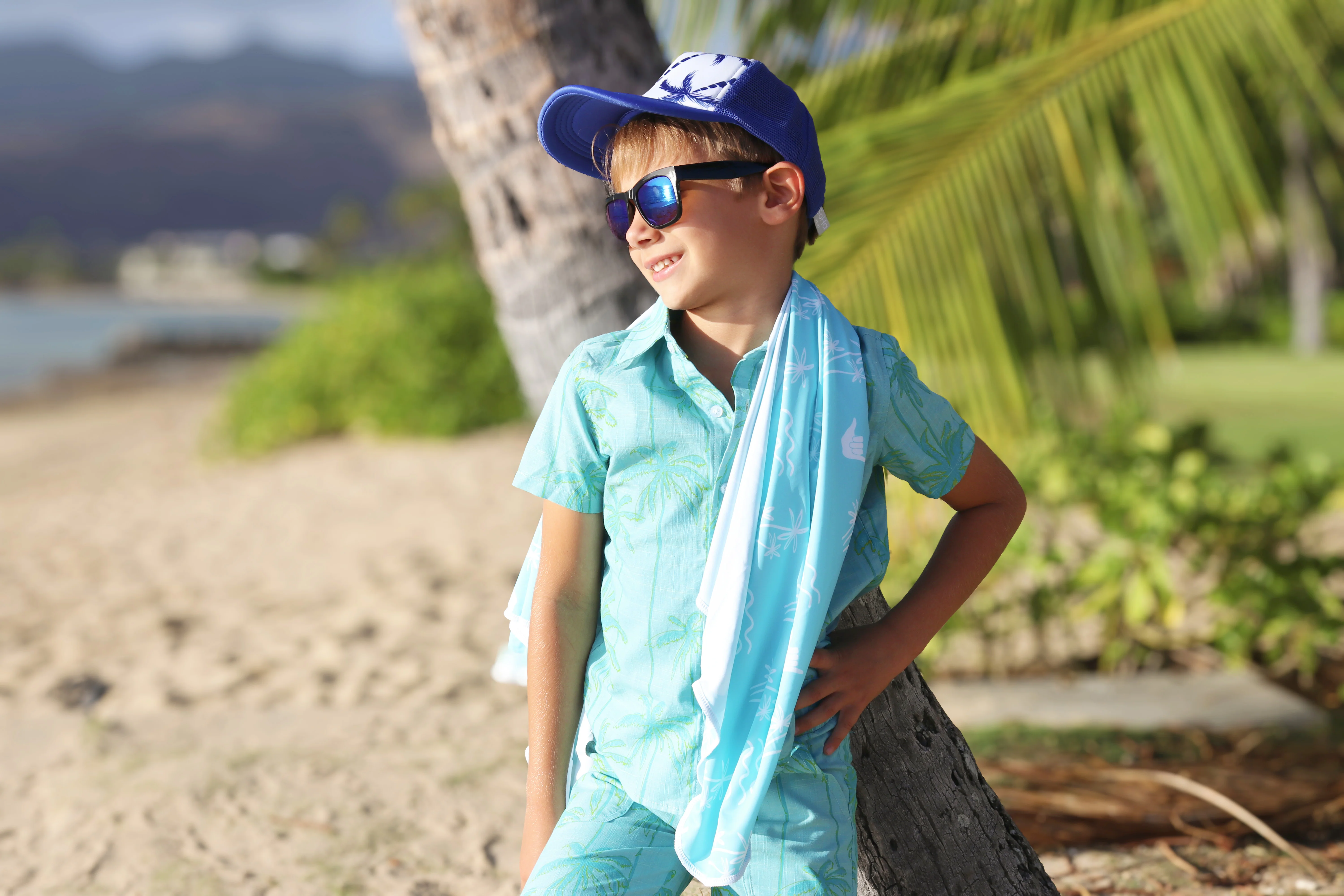 Blue Surfboards UPF 50+ Sunscreen Towel - Image 3